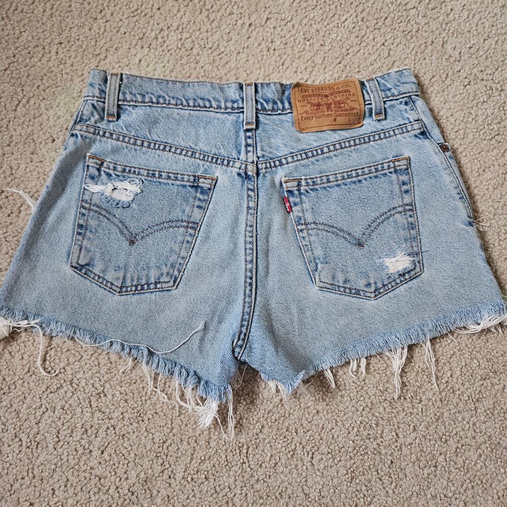 Custom Vintage 1998 Levi's Cutoff Shorts 6M - Picture 2 of 9